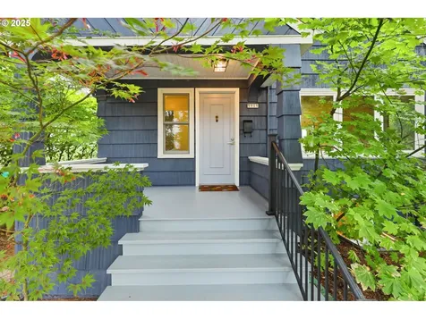 5919 NE 28th Avenue Portland OR 97211