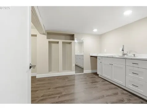 5919 NE 28th Avenue Portland OR 97211