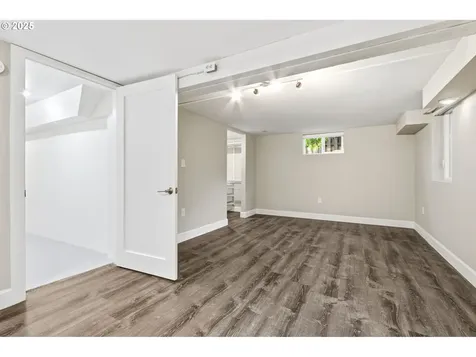5919 NE 28th Avenue Portland OR 97211