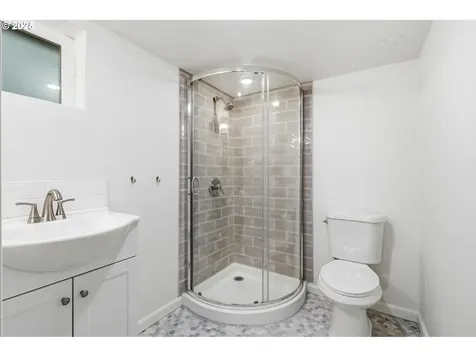 5919 NE 28th Avenue Portland OR 97211