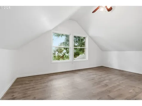 5919 NE 28th Avenue Portland OR 97211
