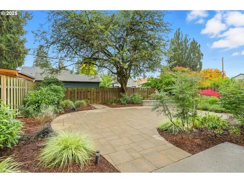 5919 NE 28th Avenue Portland OR 97211
