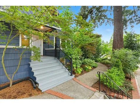 5919 NE 28th Avenue Portland OR 97211