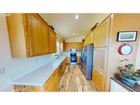 29595 Pacific Street Gold Beach OR 97444