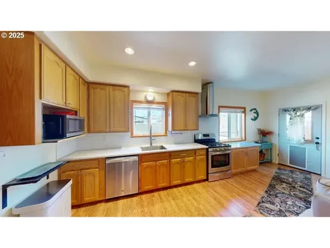 29595 Pacific Street Gold Beach OR 97444