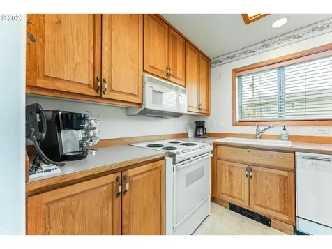 2413 NW Oceania Drive Waldport OR 97394