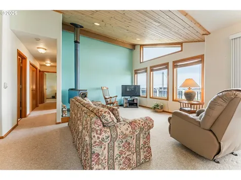 2413 NW Oceania Drive Waldport OR 97394