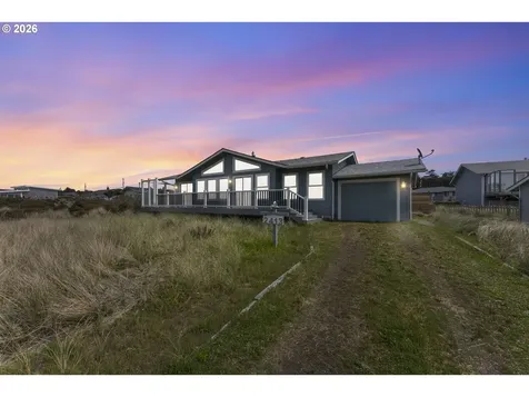 2413 NW Oceania Drive Waldport OR 97394