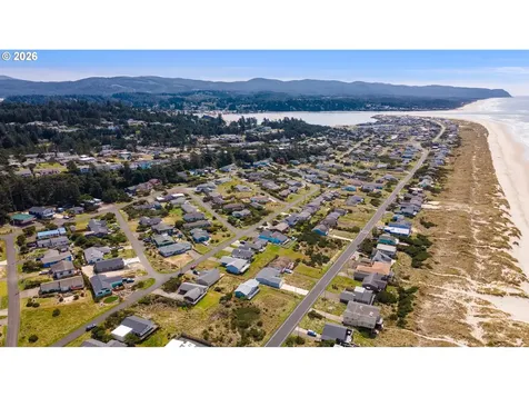 2413 NW Oceania Drive Waldport OR 97394