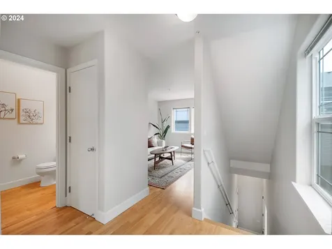 6748 N Pittsburg Avenue Portland OR 97203