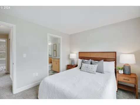 6748 N Pittsburg Avenue Portland OR 97203