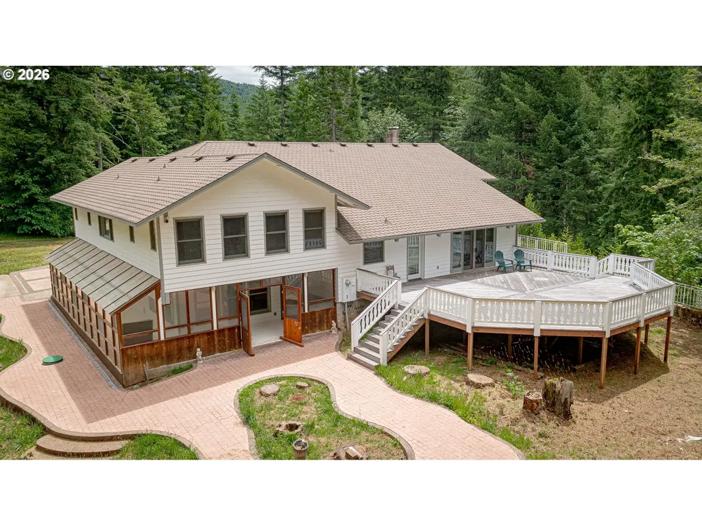 2690 Bear Creek Road Cottage Grove OR 97424