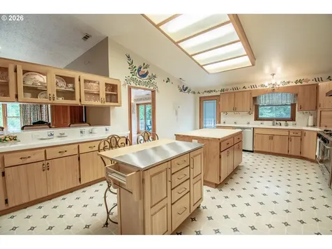 2690 Bear Creek Road Cottage Grove OR 97424