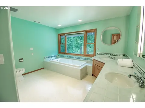 2690 Bear Creek Road Cottage Grove OR 97424