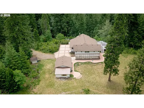 2690 Bear Creek Road Cottage Grove OR 97424
