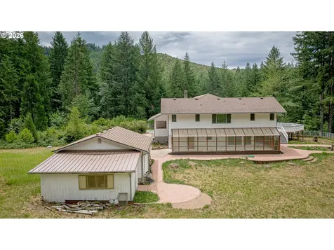 2690 Bear Creek Road Cottage Grove OR 97424