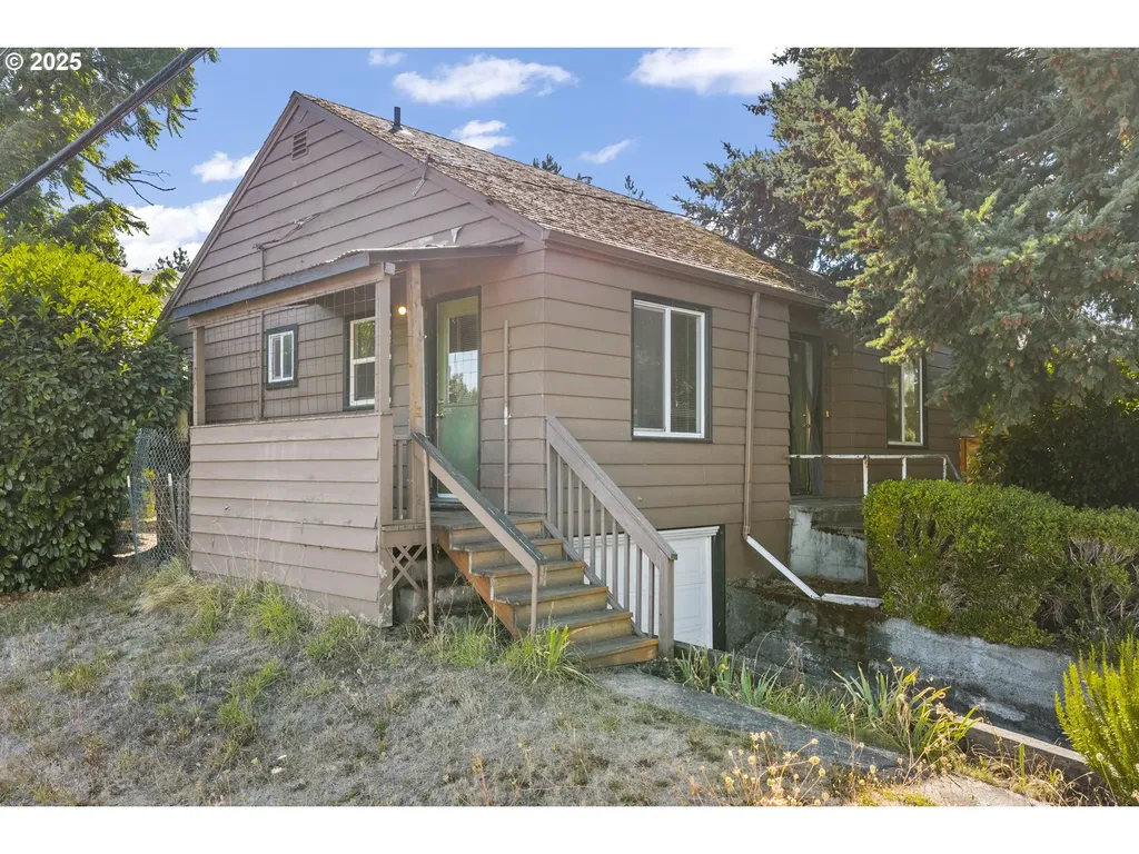 2504 N Baldwin Street Portland OR 97217