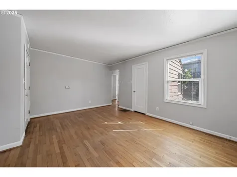 2504 N Baldwin Street Portland OR 97217