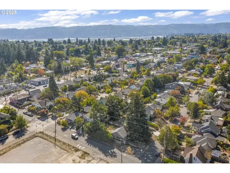2504 N Baldwin Street Portland OR 97217