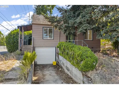 2504 N Baldwin Street Portland OR 97217