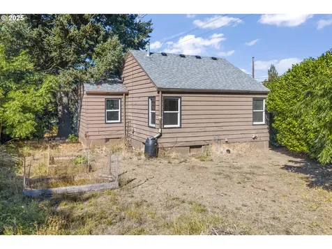 2504 N Baldwin Street Portland OR 97217