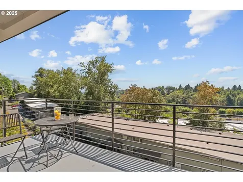 7290 SW 13th Drive Portland OR 97239