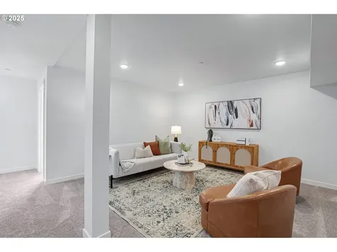 7290 SW 13th Drive Portland OR 97239