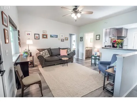 2111 S Bertelsen Road Eugene OR 97405