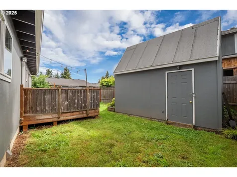 2111 S Bertelsen Road Eugene OR 97405