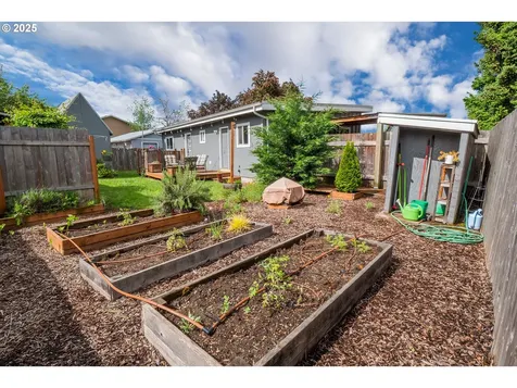 2111 S Bertelsen Road Eugene OR 97405