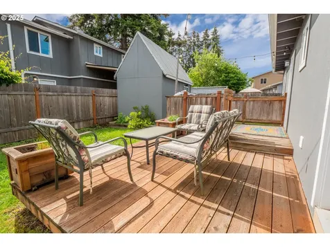 2111 S Bertelsen Road Eugene OR 97405
