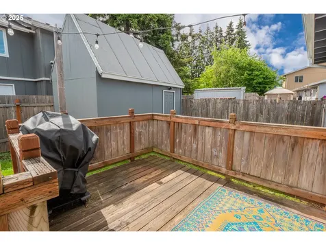 2111 S Bertelsen Road Eugene OR 97405