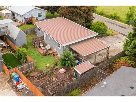 2111 S Bertelsen Road Eugene OR 97405