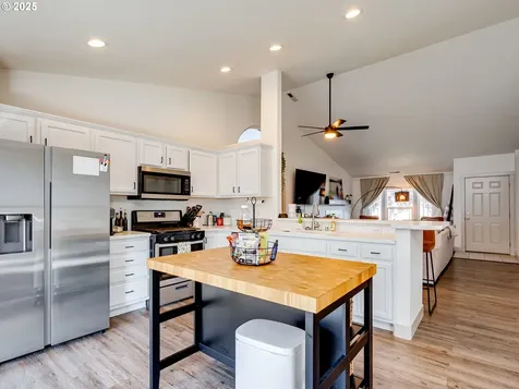 16505 NE 67th Street Vancouver WA 98682