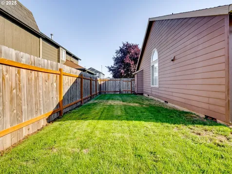 16505 NE 67th Street Vancouver WA 98682
