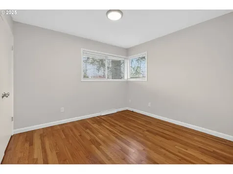 1480 SW Hilldale Avenue Portland OR 97225