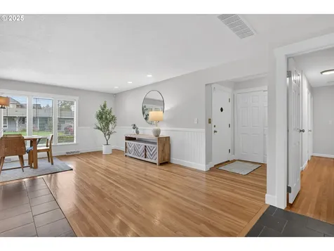 1480 SW Hilldale Avenue Portland OR 97225