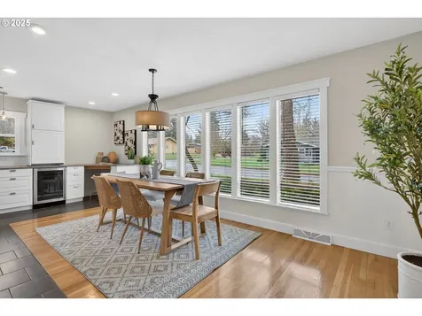 1480 SW Hilldale Avenue Portland OR 97225