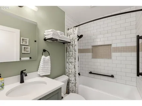 32475 SW Lake Point Court Wilsonville OR 97070