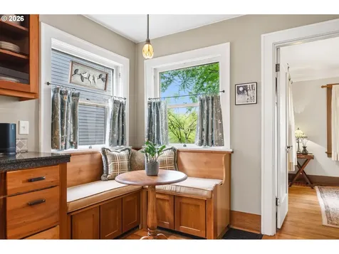 2747 NE Schuyler Street Portland OR 97212