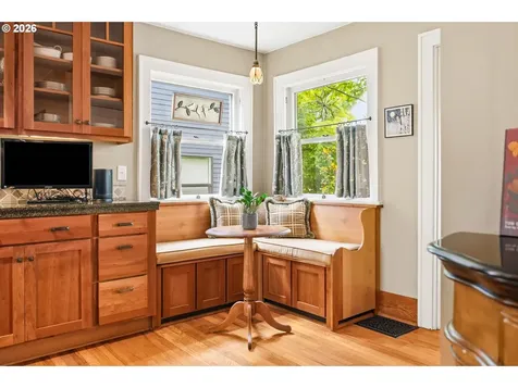 2747 NE Schuyler Street Portland OR 97212