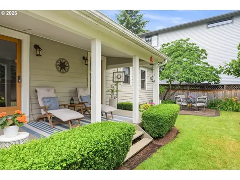 2747 NE Schuyler Street Portland OR 97212