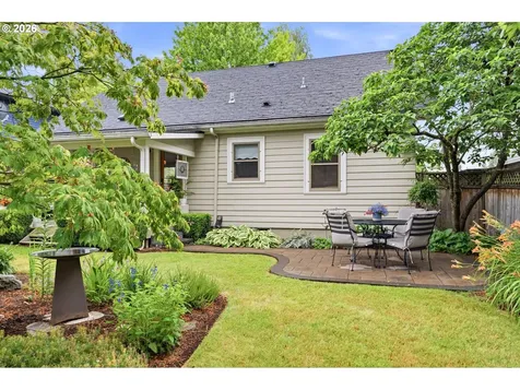 2747 NE Schuyler Street Portland OR 97212