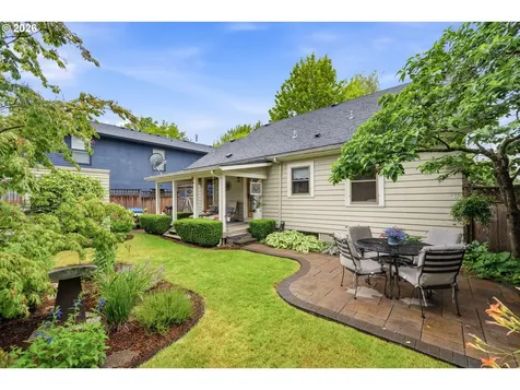2747 NE Schuyler Street Portland OR 97212