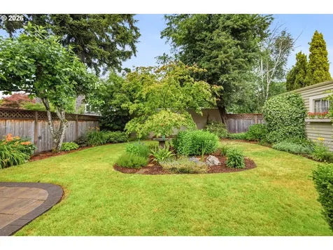 2747 NE Schuyler Street Portland OR 97212