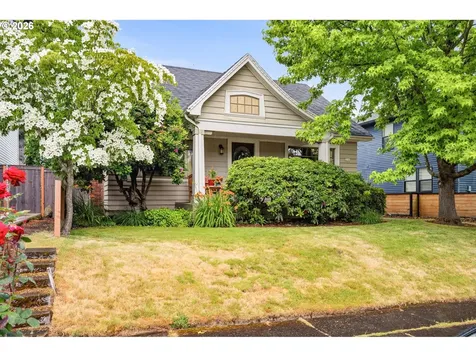 2747 NE Schuyler Street Portland OR 97212