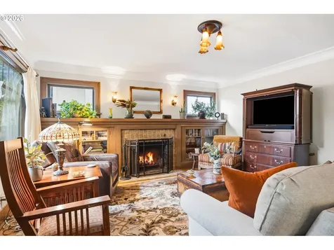 2747 NE Schuyler Street Portland OR 97212