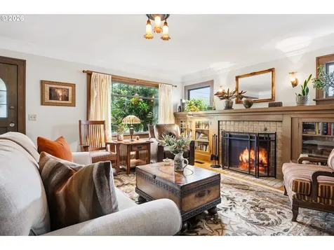 2747 NE Schuyler Street Portland OR 97212