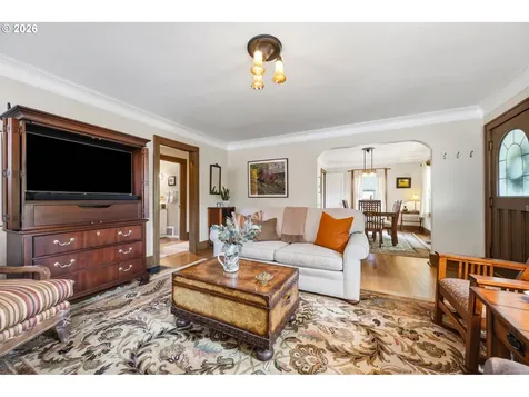 2747 NE Schuyler Street Portland OR 97212