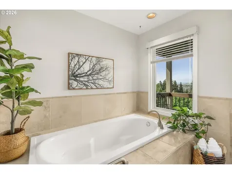 21220 Serango Drive West Linn OR 97068